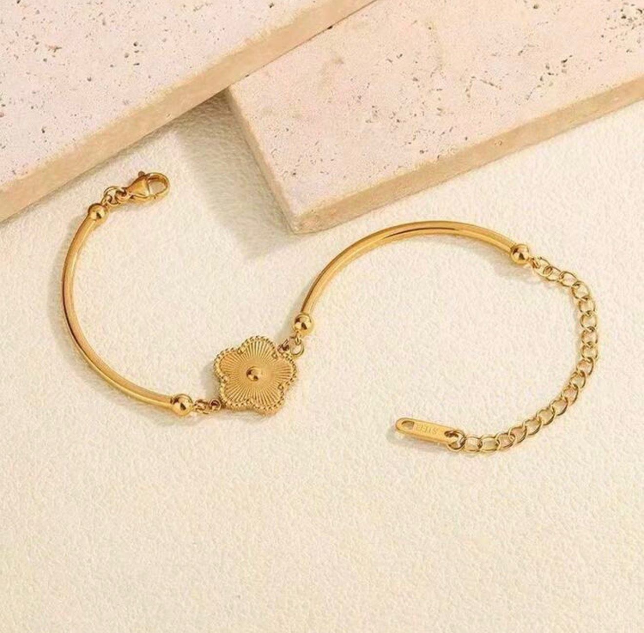 bracelet plaqué or 18 carats